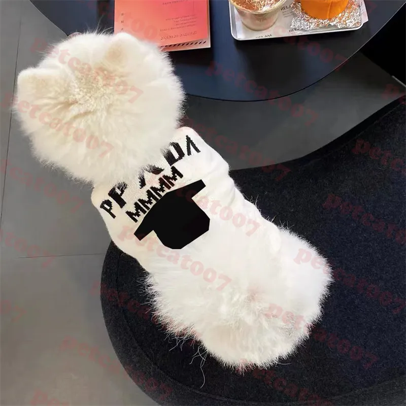 ブランドペットニットセータードッグアパレルビッグロゴ犬Tシャツトップ冬ペットセーター衣服3色