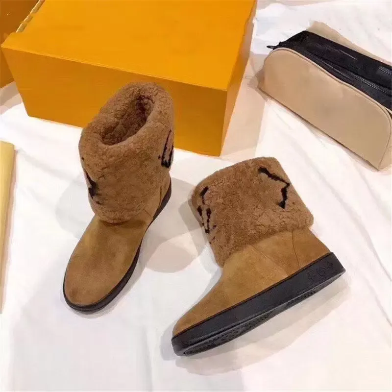 2021 Designer Women Boots Snow Leather Laureate Flat Casual Shoes Soft Winter Warm Girls Sheepskin Brown Black Shoe Plush Fur Half Ankle Boot 35-41 With Box