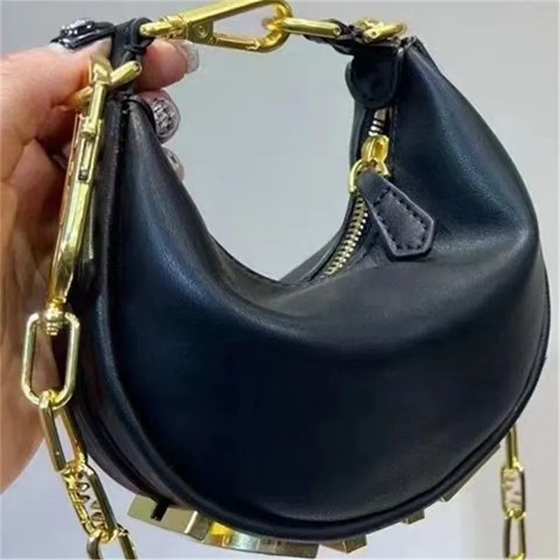 Nano Graphy Underarm Bag Italy Roma Half Moon Hobo Mini Designer Clutch Crossbody Tote Handbags Lady Leather Saddle Shoulder Handb227T