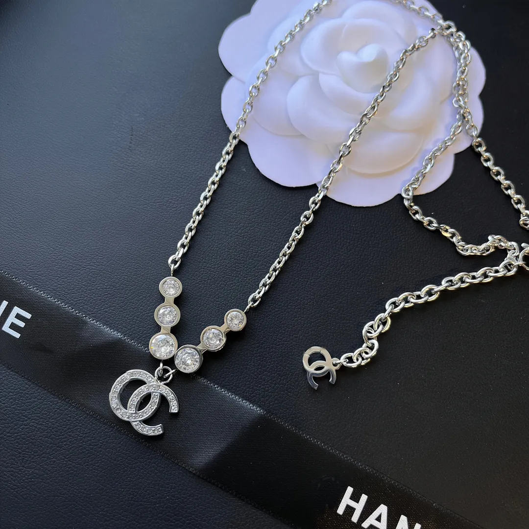 Designer Choker Necklace Inlay Diamond Crystal 925 Silver Plated 18K Gold Plated Stainless Steel C Letter Pendant Necklaces For Wo277J