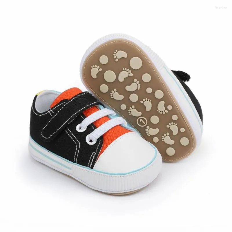 Chaussures de sport 0-18M Born Baby Boys Girls Sneakers Infant Canvas Classic Sports Toddler Soft Sole Anti-slip