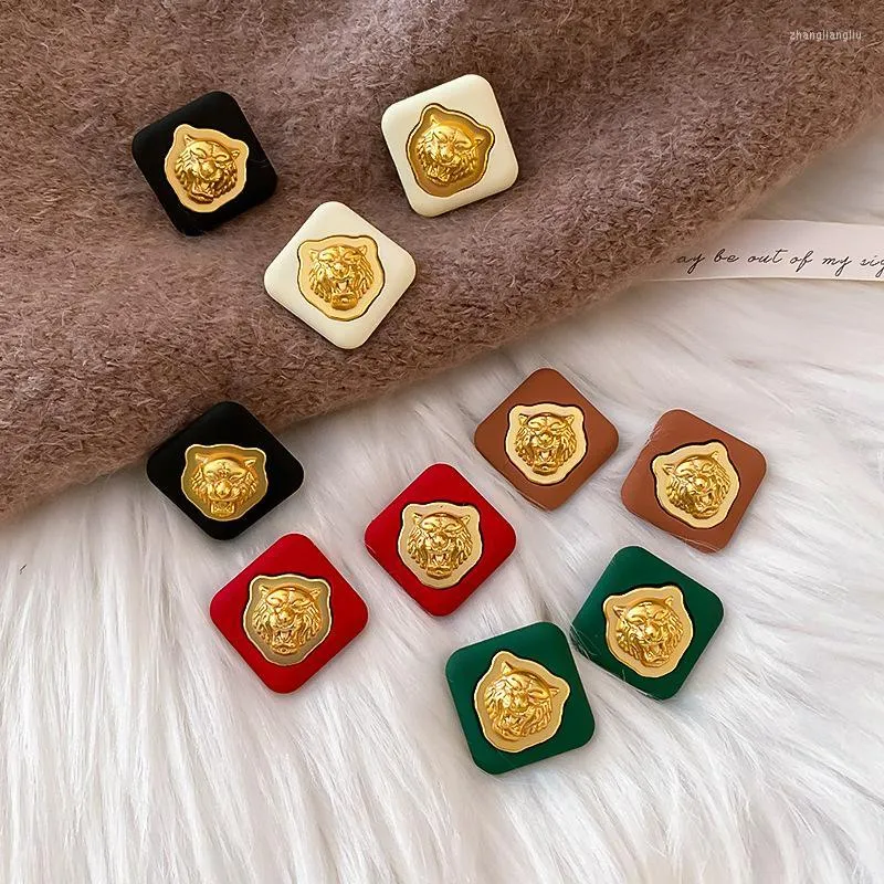 Stud￶rh￤ngen 2022 Korean vintage tigerhuvud fyrkant f￶r kvinnor vintermode smycken ￶rh￤ngen pendients grossist
