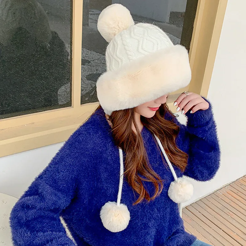 Winter Warmth: Plush Pompom Beanie Skull Caps for Women  display picture 3