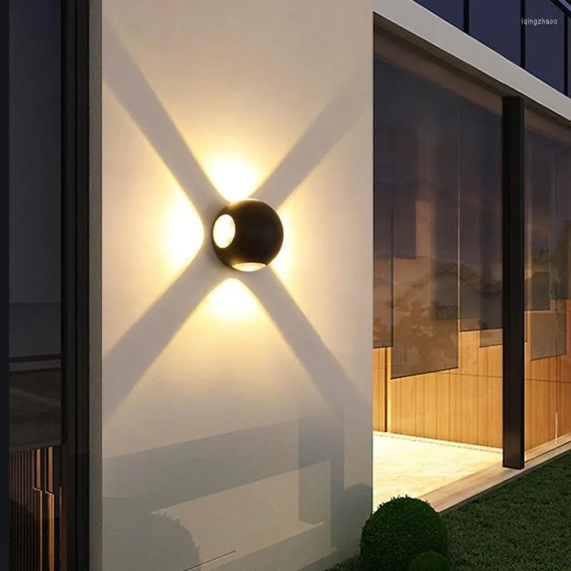 Lampada da parete impermeabile luminosa rotonda a quattro lati Rondella creativa Soggiorno Sfondo Recinzione del cortile LP-151