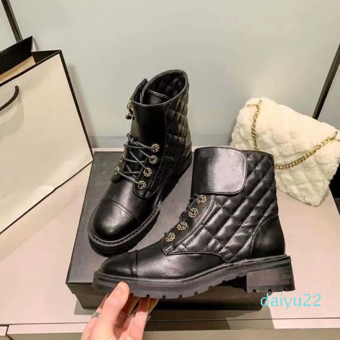 2022 new fashion 7A Luxury fashion Boots Women Betty PVC Rubber Beveled Platform Knee-high tall Rain Black Waterproof Welly Outdoor High heels top quality