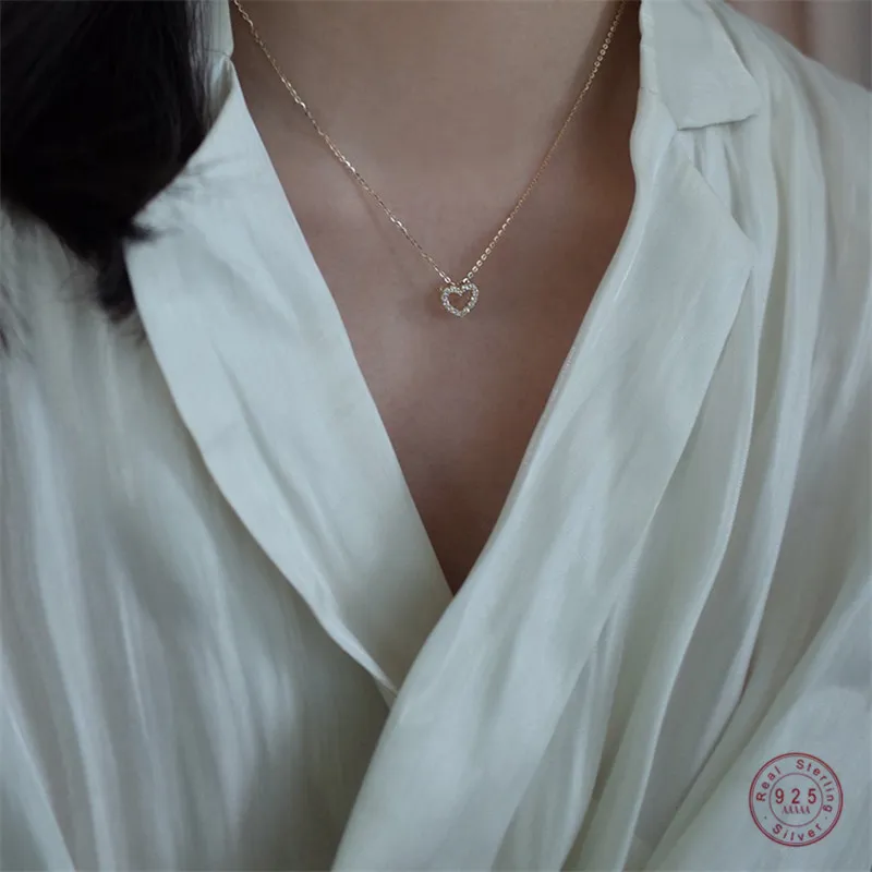 قلادة قلادة 925 الجنيه الاسترليني Sier Simple Zircon Heart Chain Clavicle Necklace Women Classic Fashion 14K Gold Plating Jewelry Smtwm