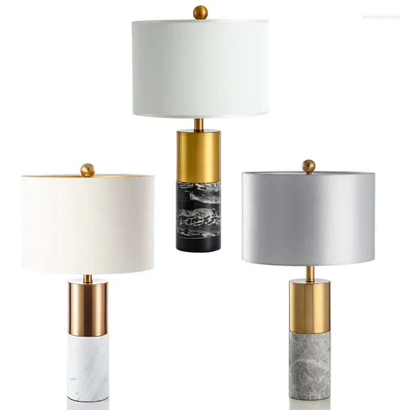 Lampade da tavolo Lampada decorativa moderna in metallo di lusso americano Stile cinese Soggiorno Studio Camera da letto Semplice Jazz Marmo bianco