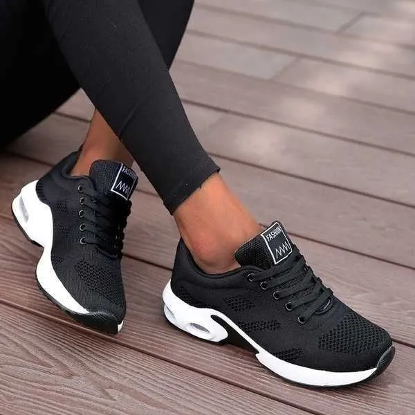 운동화 여성 통기성 캐주얼 신발 야외 가벼운 웨이트 스포츠 신발 캐주얼 워킹 플랫폼 레이디 스니커즈 블랙