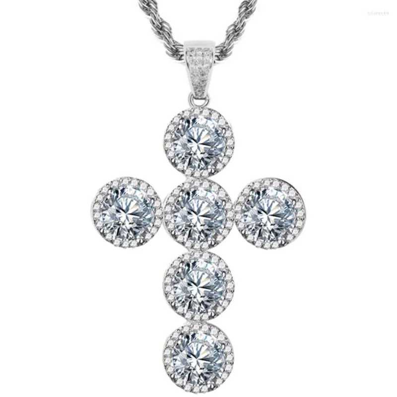 Pendanthalsband koppar Micro Pave Zircon Round Cross Necklace Cubic Zirconia Men rostfria smycken