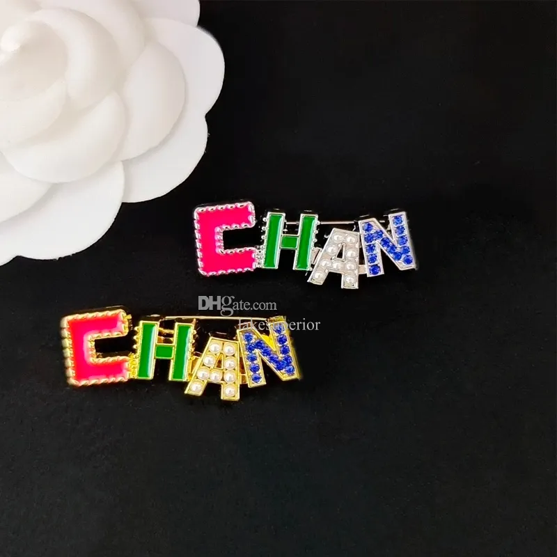 Women Letter Brooch Colorful Rhinestone Pearl Letters Brooches Suit Lapel Pin for Gift Party