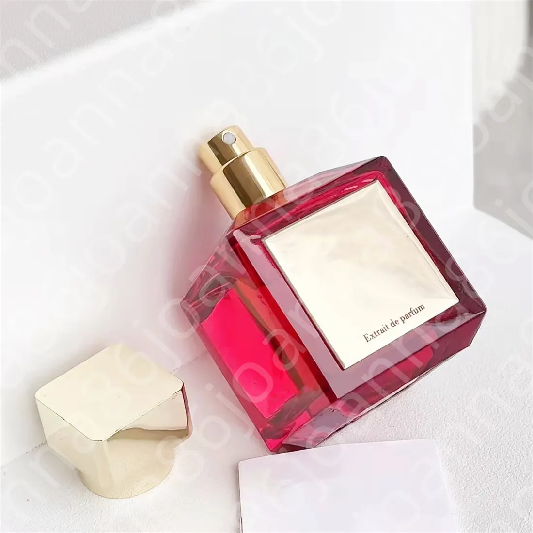 Hot Sales Factory Bezpośrednie neutralne perfumy 70 ml oud 540 trwałe aromatyczne zapach zapachowy dezodorant szybki statek