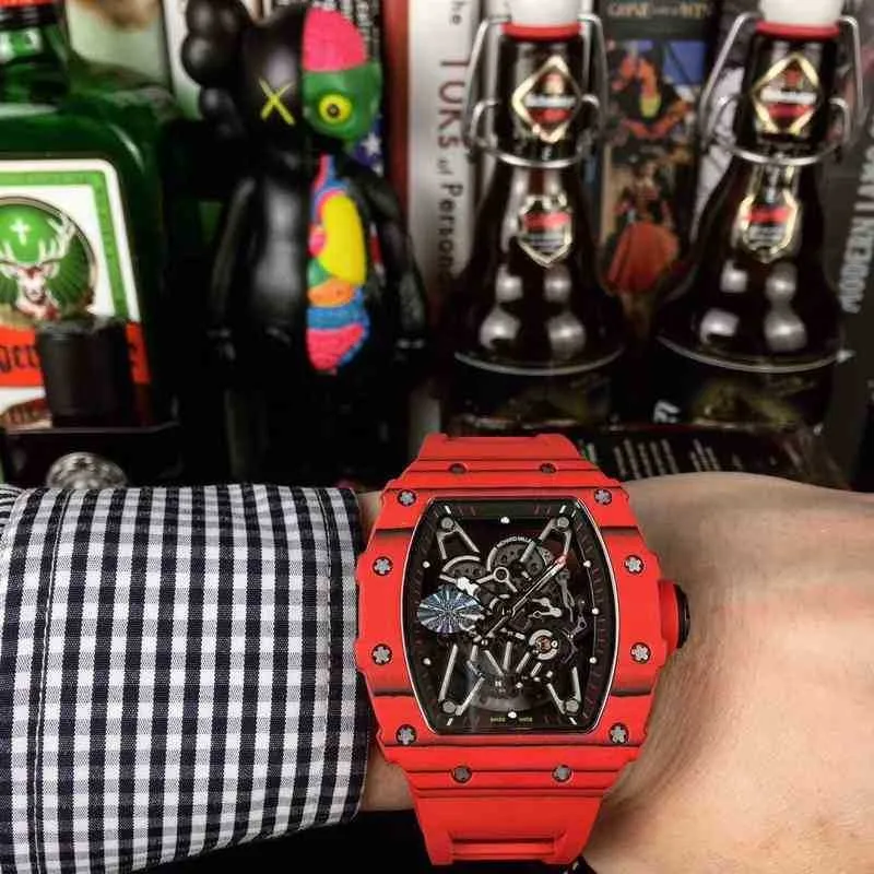 Luksusowe mechaniki męskie zegarek marka automatyczna wysokiej jakości przystojna tatuaż baryłka do windy z węglowym włóknem węglowym