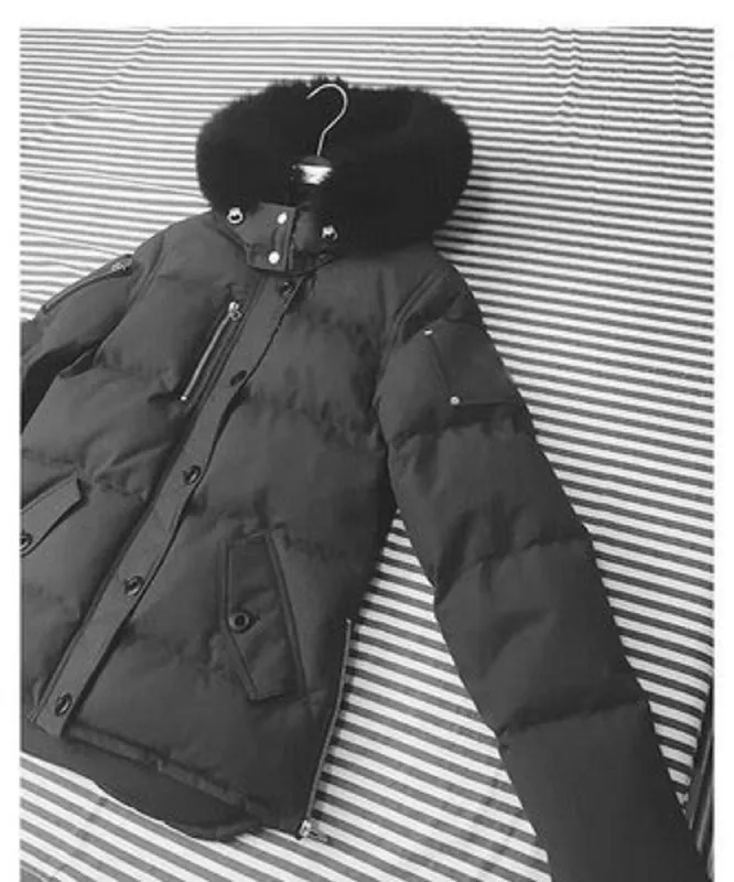Mode Mens Down Jacket Big Fur Winter Jacket Bekväma mjuka män Stylist Puffer Jacket Män kvinnor tjockare utomhusrockar Storlek XS-2XL