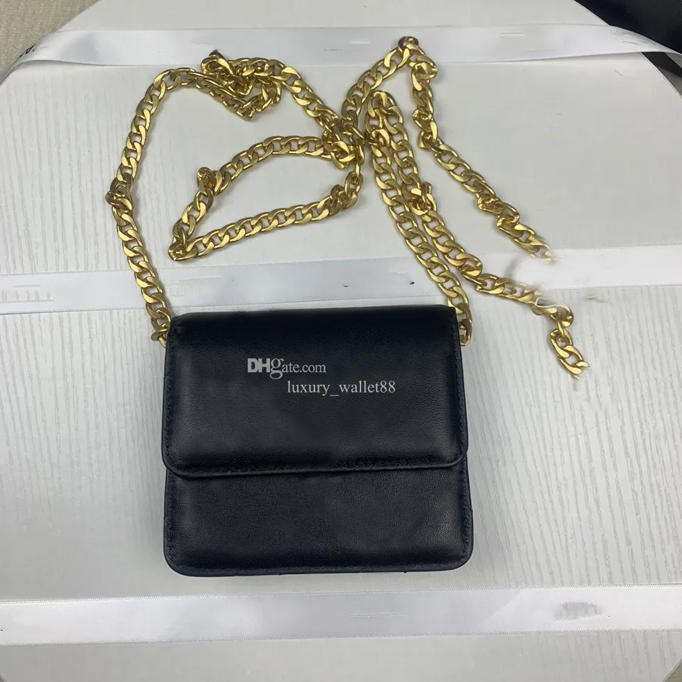 Metal chain shop crossbody bag