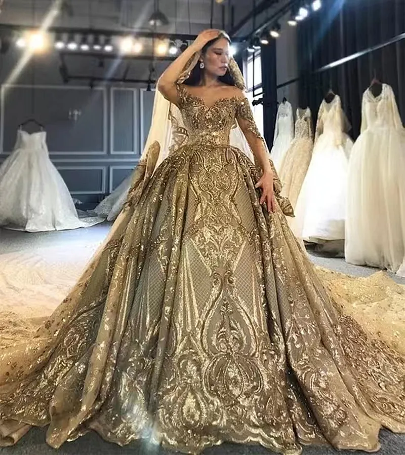 Luxurious Dubai Gold wedding dress with Shines, Gold Sequins, Long Train, Chapel Train - A-Line Cathedral Robe de Mariee with Half Sleeves (2023)