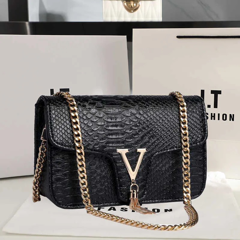 Evening Bags Luxury Handbags Women's Bags Brand Designer V Chain Shoulder Crossbody Bags For Women Sac A Main Femme De Marque Luxe Cuir 2022 L221014