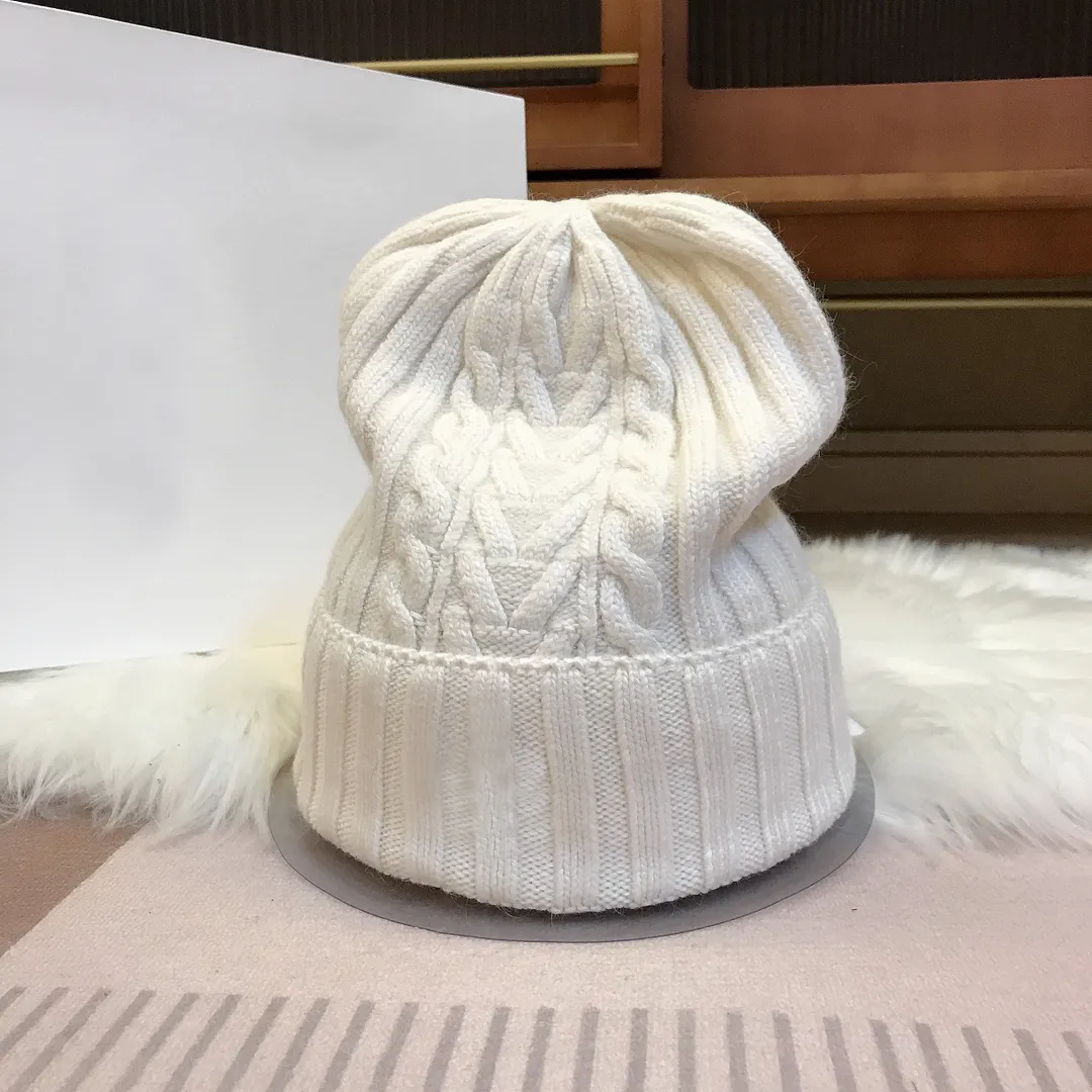 Şeritli Örgü Yün Beanie Şapka/Kafatası Kapası Yama Erkek Kadın Sportif Kayak Şapkaları Kış Sıcak Bobble Şapkalar Kafatası Kapakları