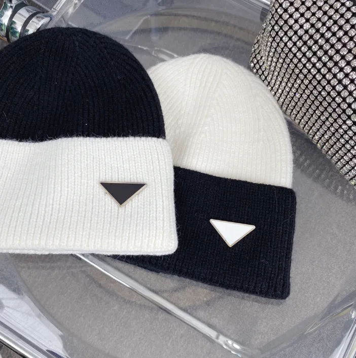 Designer triangle label knit hat women's winter decoration black and white mixed color warm wool knit cap cycling ear mask cold hats