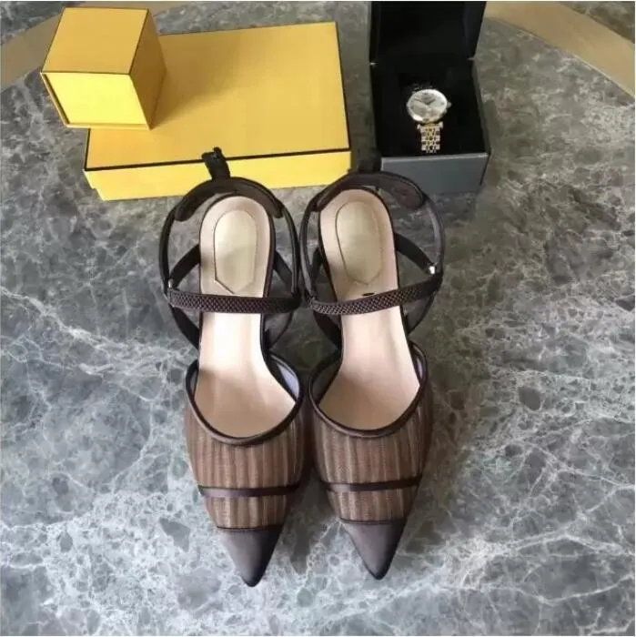 Zapatos de vestir de lujo, tacones casuales y sandalias de cuero artesanal italiano con una caja de tamaño 35-41 Sandalias con punta en punta Tobillo Brillante Cadena de diamantes Tacón alto7