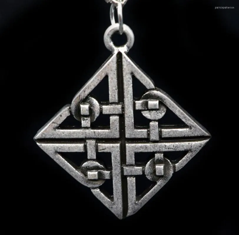 Pendanthalsband 5st handgjorda fyrkantiga keltik knut halsband antik silver viking pirat medeltida smycken xl105