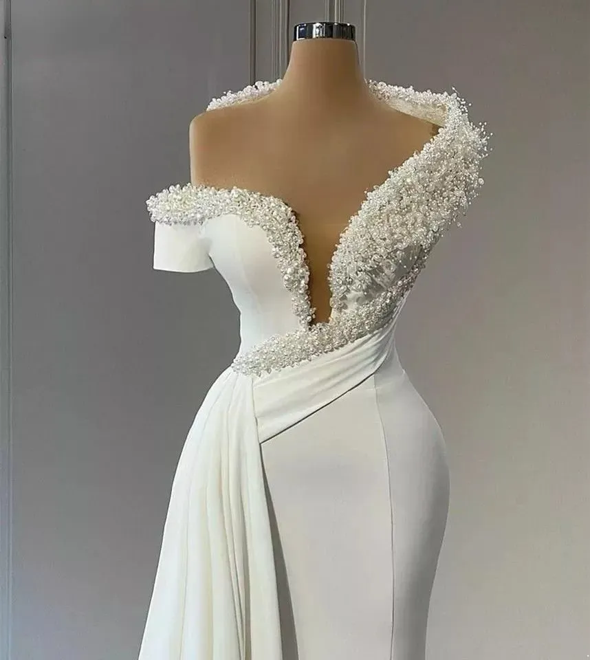 Pearls Beading Mermaid Wedding Dresses Elegant White Satin One Shoulder Peplum Boho Simple Bridal Gowns Rustic Second Reception Robes de Mariee
