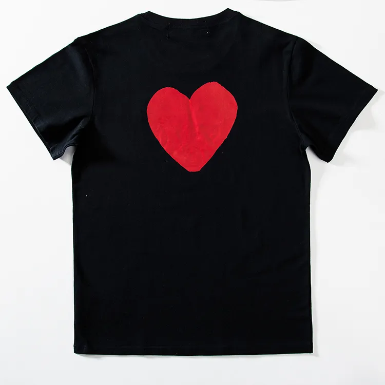 Ogry Mens Tshirts Play Designer Red Heart Shirt قميص Tshirt غير رسمي تطريز قصير الأكمام الصيف لاعب سيدة ملعب Plao SH