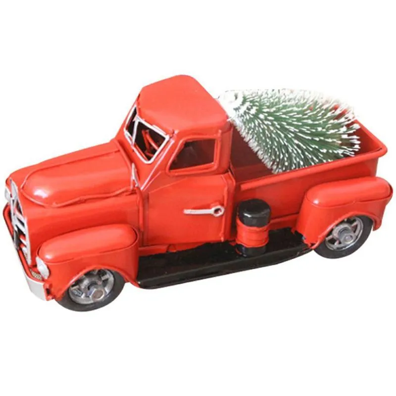 Dekoracja świąteczna dostarcza metalową czerwoną ciężarówkę ozdobną choinkę