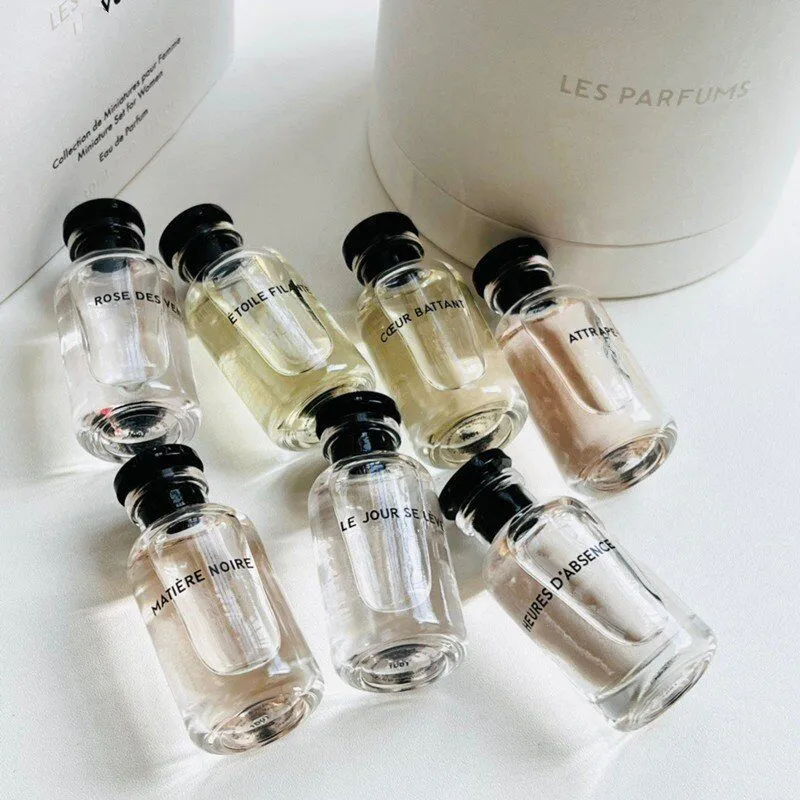 DHgate.com:7-Piece Fragrance Perfume Set with 10ml Bottles in Rose, Etoile  Filante, Cceur Battant, Attrape-Reves, Matiere Noire, Le Jour Se Leve,  Heures DAbsence:Health \u0026 Beauty