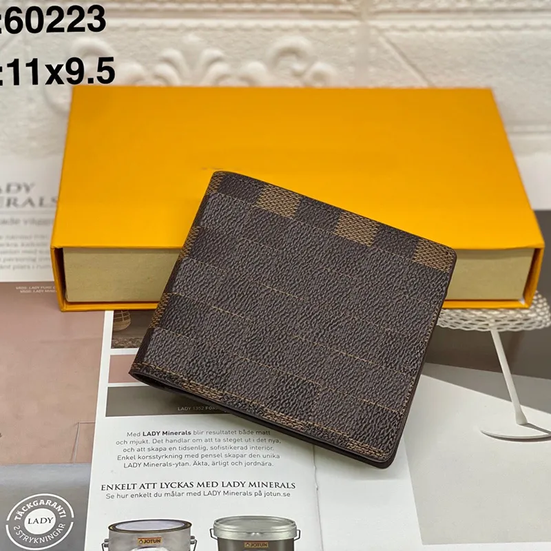 ファッションデザイナーの女性ショートウォレット女性財布割引オリジナルボックスカードホルダーレディースハンドバッグチェックフラワー付きボックス