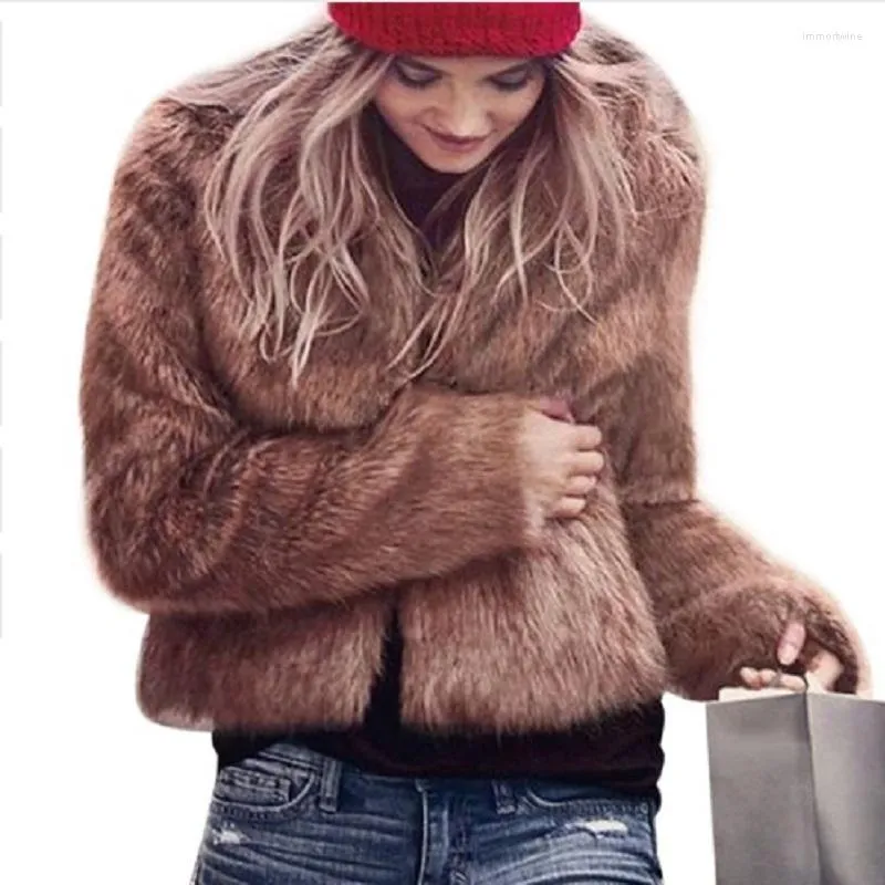 女性の毛皮の贅沢なふわふわコート女性冬の襟なしの長袖Vネックジャケットオーバーコートウェディングカーディガンショート7Q1214