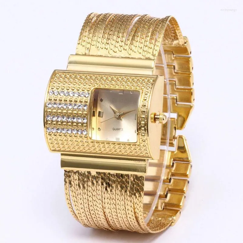 Wristwatches MOONBIFFY 2022 Fashion Luxury Ladies Wrist Watches Top Brand Gold Steel Strap Waterproof Women's Bracelet Watch Zegarek