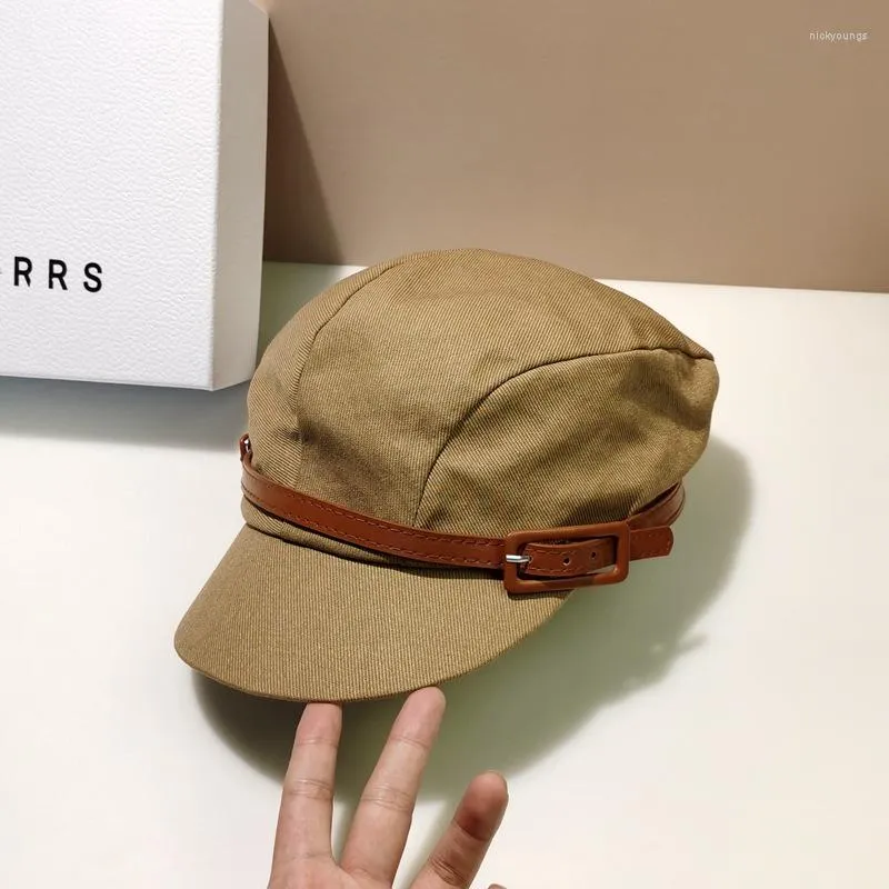 Visors 2022 여성 빈티지 모자 가을 겨울 패션 팔각형 모자 여성 Sboy 캡 벨트 버클 베레모 바이저 캡 블랙 프랑스어