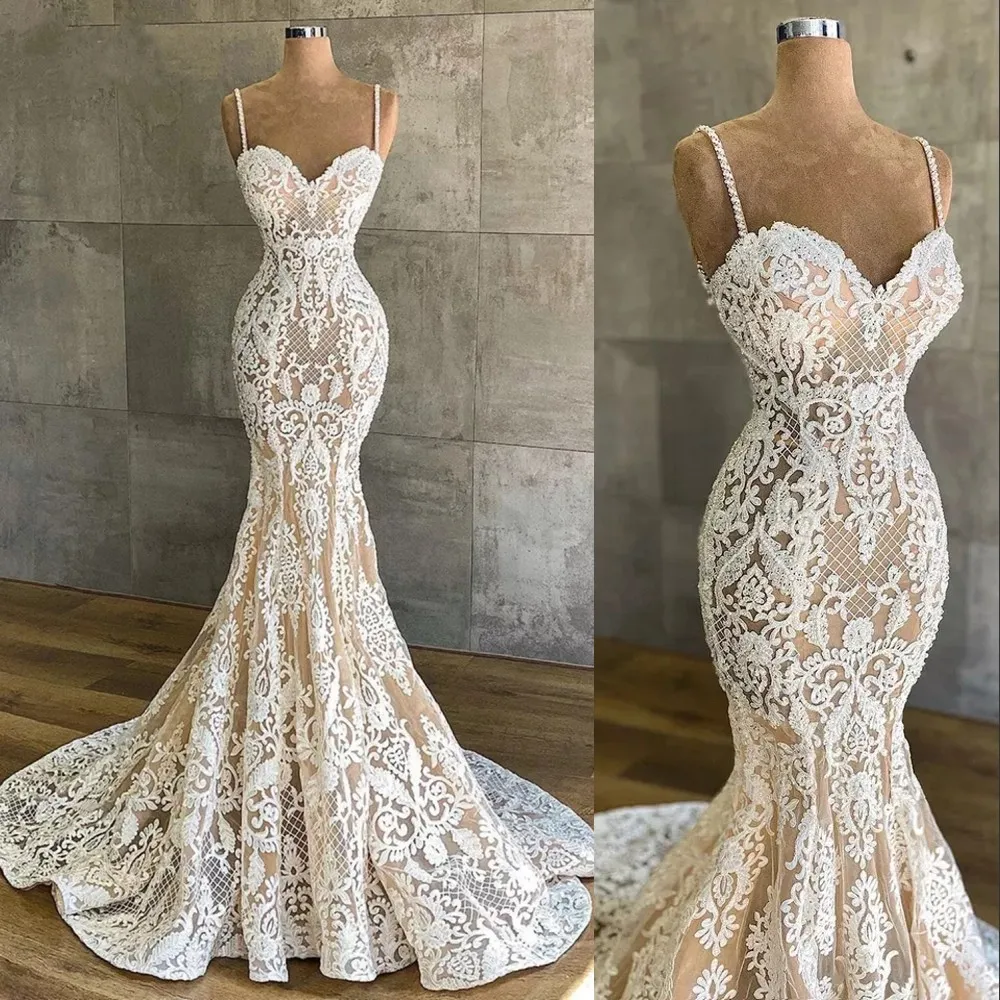 2023 Vintage Mermaid Trouwjurken Champagne Afrikaanse spaghetti -riemen Illusie Witte kant Appliques Mouwloze bruid jurken bruidsjurken plus maat