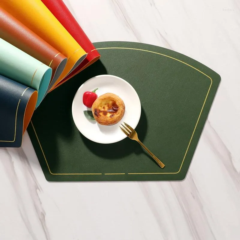 Tapis de table en forme d'éventail bicolore napperon en cuir PVC tapis occidental anti-dérapant double face El bol