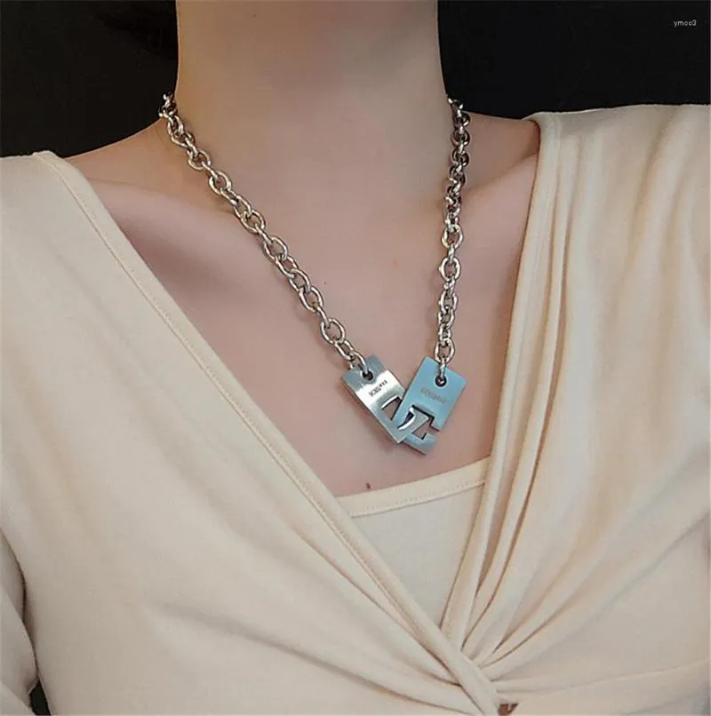 Pendentif Colliers En Acier Inoxydable 316L Type Cool Personnalité Collier Bundy Boy Double Couteau Fermoir Pas De Fade