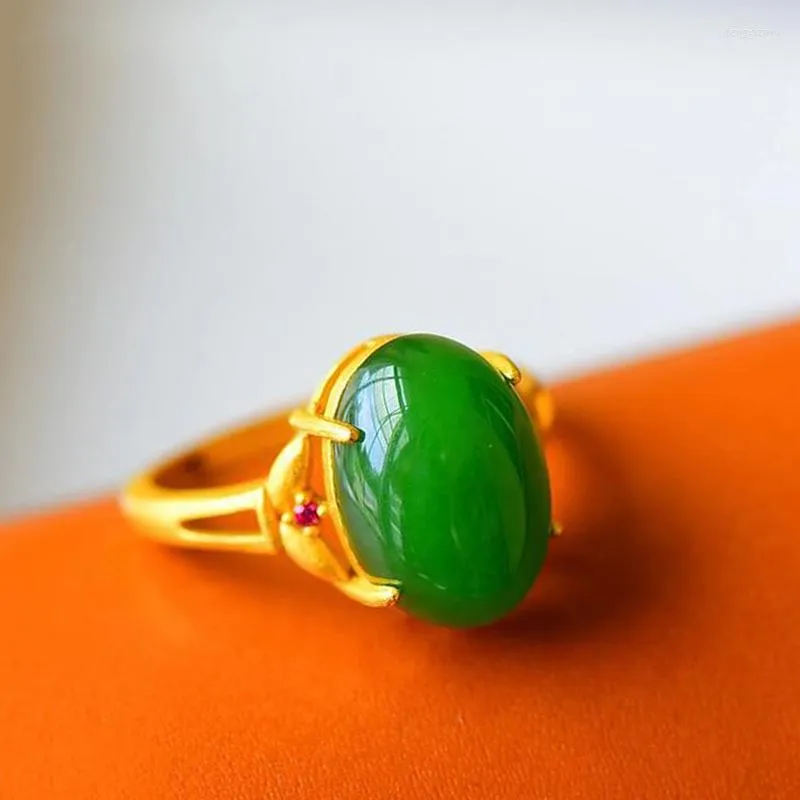 Klusterringar naturliga Hetian Jade Green Jasper öppen justerbar ring Klassisk ägg ansikte lämnar färskt medium vintage kvinnors smycken