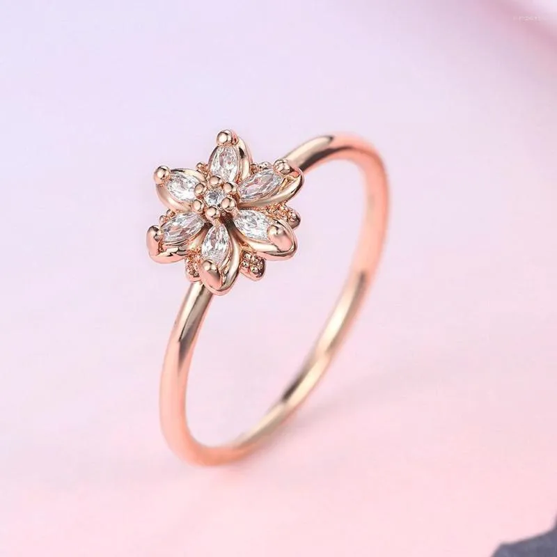 Cluster Rings Sparkling Y2k Flower Finger For Women Rose Gold Color Zircon Romantic Girls Ring Fashion Jewelry Trend Birthday Gift R080