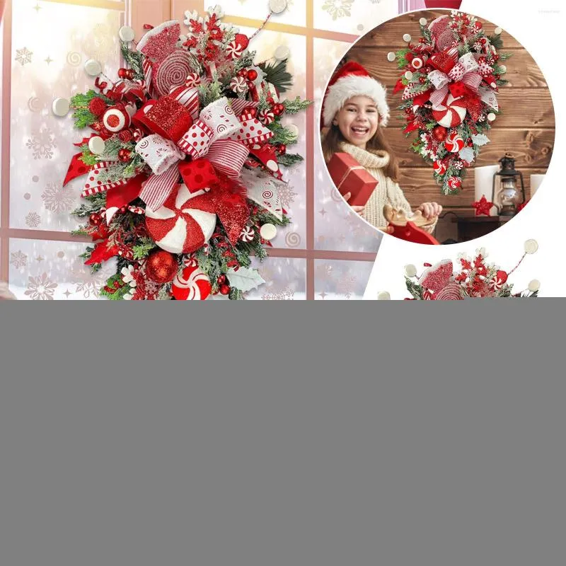 Dekorativa blommor 2022 Candy Cane Wreath Christmas Decoration Artificial Pinees Cones Red Berries Dog Welcome Sign For Ytter Door