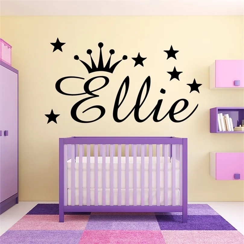 Personalisierte Krone mit individuellem Namen, Wandaufkleber für Kinderzimmer, Dekorationsaufkleber, Babyname auf der Wand, Vinyl-Wandbilder 220607