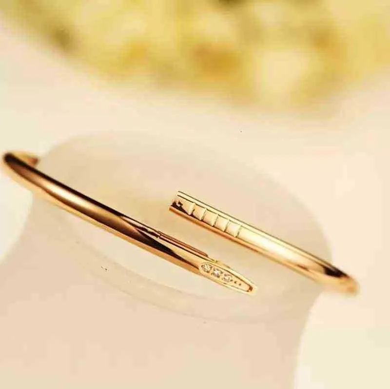 Bracelet à ongles bracelet Bracelet designer bijoux luxueux classique en acier inoxydable en métal en diamant en or argenté en or argent