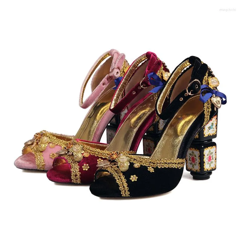 Robe chaussures de luxe femmes rouge floral style ethnique sandales slingback métal chunky talons hauts perle dames rétro peep toe