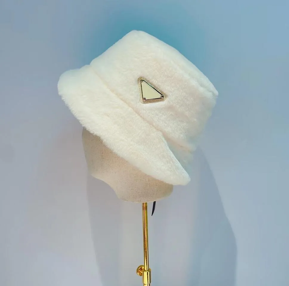 Projektanci Nowy styl wiadra czapki zima pluszowa wełna ciepło designerka kapelusz moda damska rozrywka szerokie grzbiet hats świąteczny prezent futrzana puszysta czapka