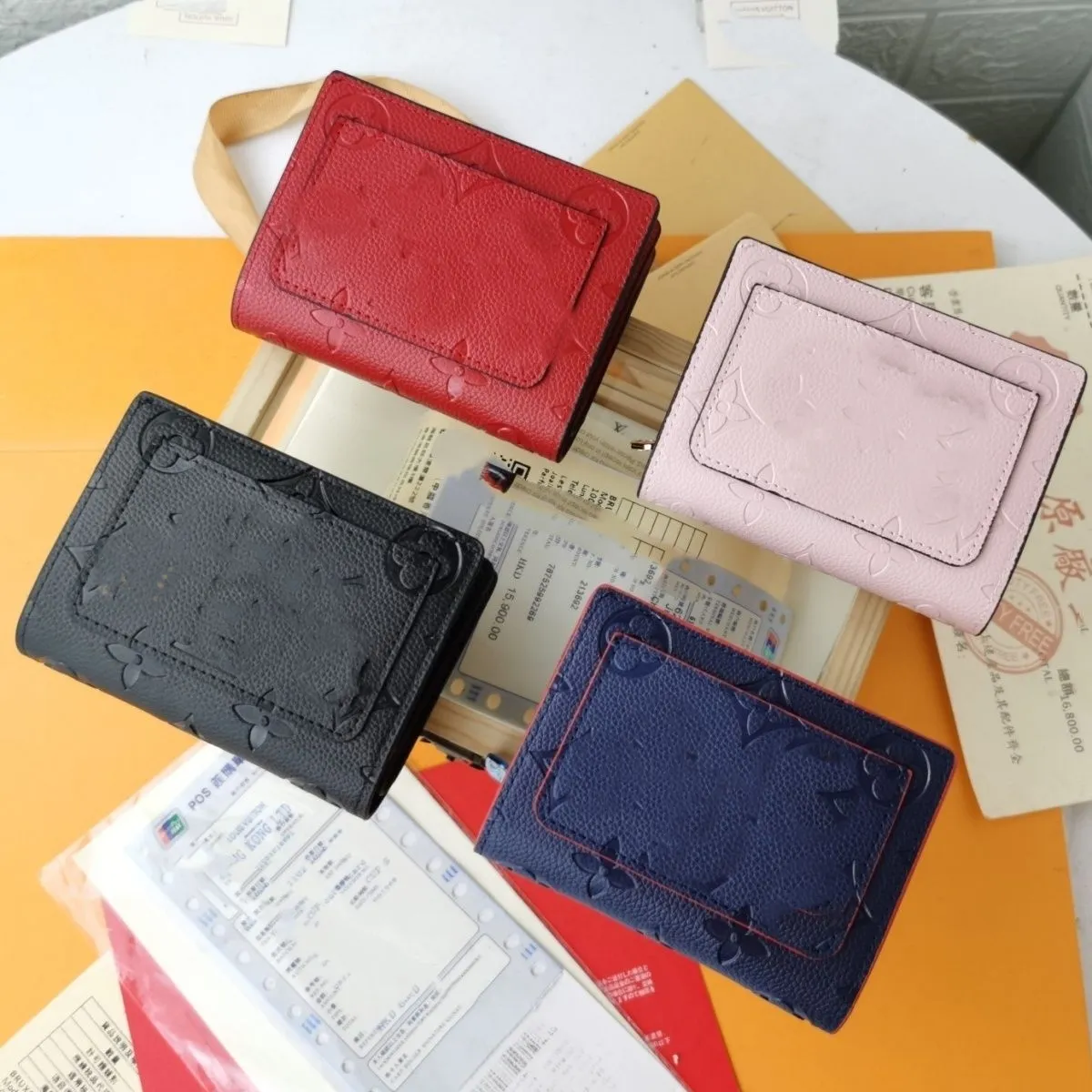 Lettre classique en relief unisexe portefeuille marque de luxe multi-cartes femmes portefeuilles fermeture éclair porte-monnaie célèbre concepteur hommes pochettes porte-cartes de poche