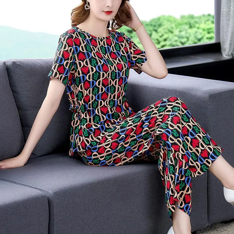 Pantaloni a due pezzi da donna Summer Fashion Print Women Suit Madre di mezza età Slim manica corta Top Gamba larga Set di abbigliamento casual femminile