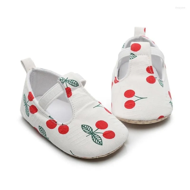 First Walkers Toddler Sofle Soled Baby Girl Shoes Autumn Cherry Print anti slip stodler أحذية رياضية غير رسمية