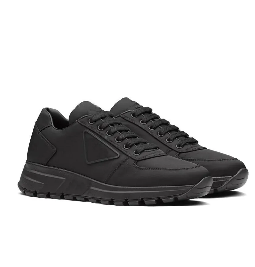 Célèbres Hommes Baskets Chaussures Re-Nylon Chunky Caoutchouc Semelle En Cuir Brossé Coureur Sport Blanc Noir Technique Casual Marche EU38-46