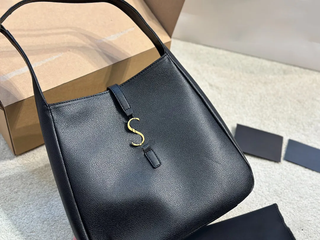 Marca de designer compras bolsas de senhora bolsas de moda de couro bolsa de mochila bolsa de couros macios material cobre mulheres ladrinhas bolsas de bolsa de ombro