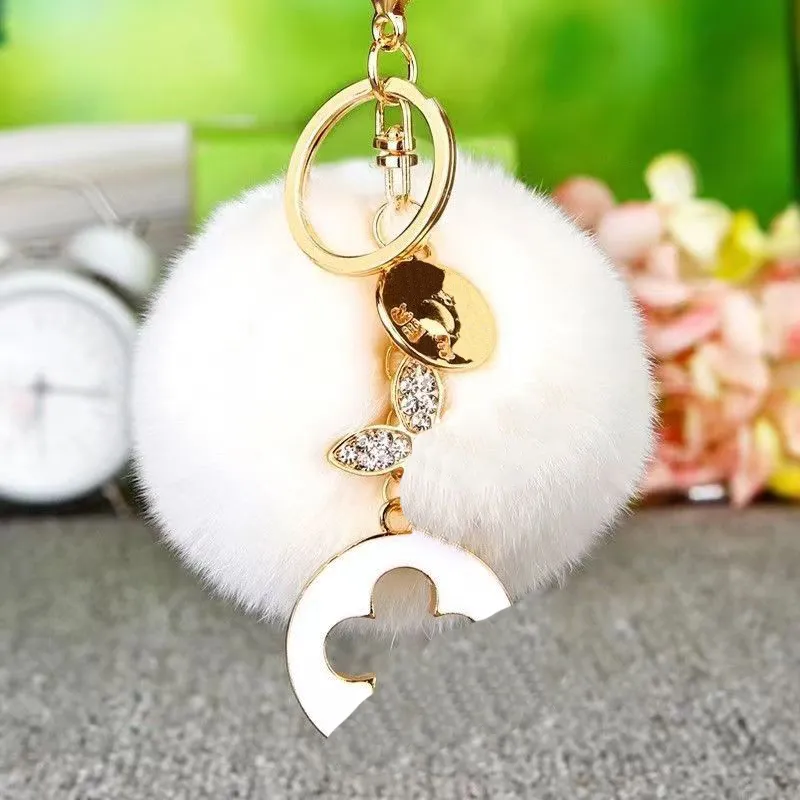 Llavero Luxurys dise￱adores de llave llave llaves llaves llave de felpa accesorios colgantes de dise￱o de llave con regalos de Navidad estilo vers￡til elegante muy bonito