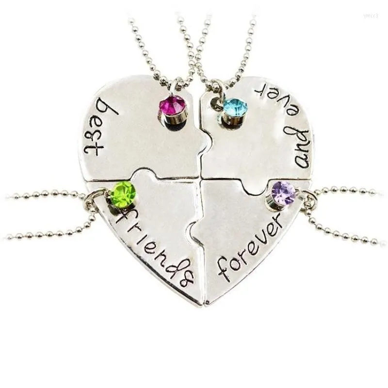 Pendentif Colliers 4pcs / Set Friend Forever and Ever BFF Collier Set 4 pièces Puzzle en forme de coeur Bijoux d'amitié estampillés à la main