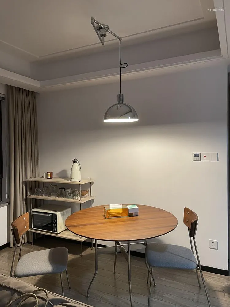 Pendelleuchten Esszimmerlampe Beweglicher Langmast-Einzelkopf-Kronleuchter Mittelalterlicher Bauhaus-Küchentisch Designer-Schlafzimmer-Arbeitszimmer